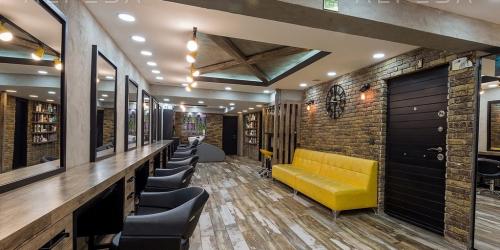 Fotolii&Canapele Asteptare